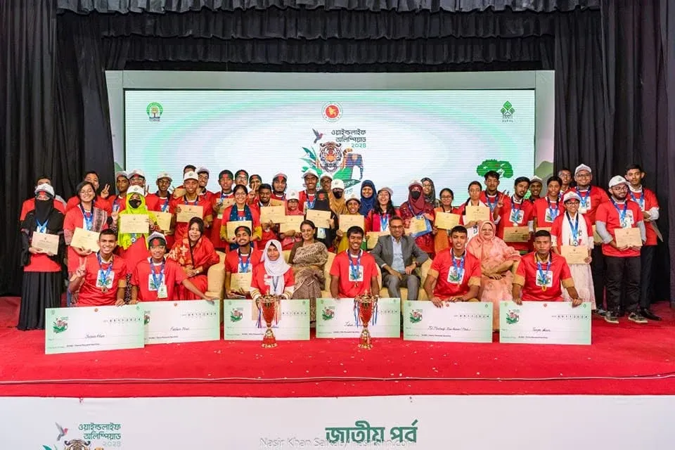 Winners on stage at the Wildlife Olympiad 2024 national round in Dhaka (photo: Nasir Khan Saikat)